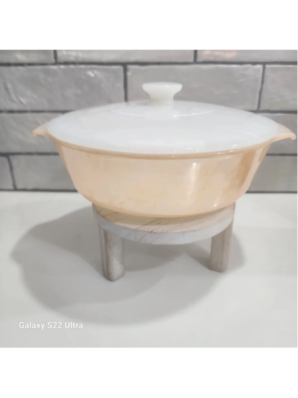 Anchor Hocking Fire-King Peach Lustre 1.5 Qt Covered Casserole Dish #437
